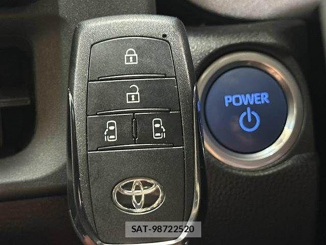 Toyota SIENTA 2023-04 8337879-9