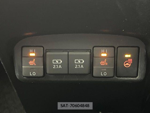 Toyota SIENTA 2021-10 8337882-5