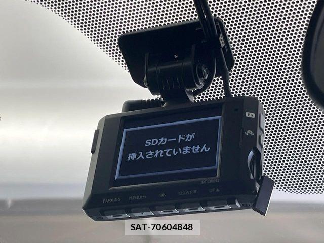 Toyota SIENTA 2021-10 8337882-7