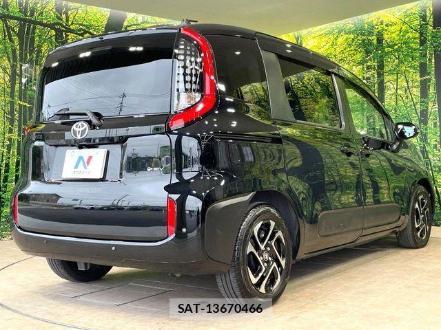 Toyota SIENTA 2025-01 8337868-17