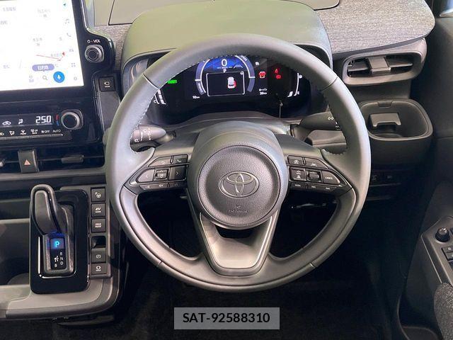 Toyota SIENTA 2026-05 8337866-11