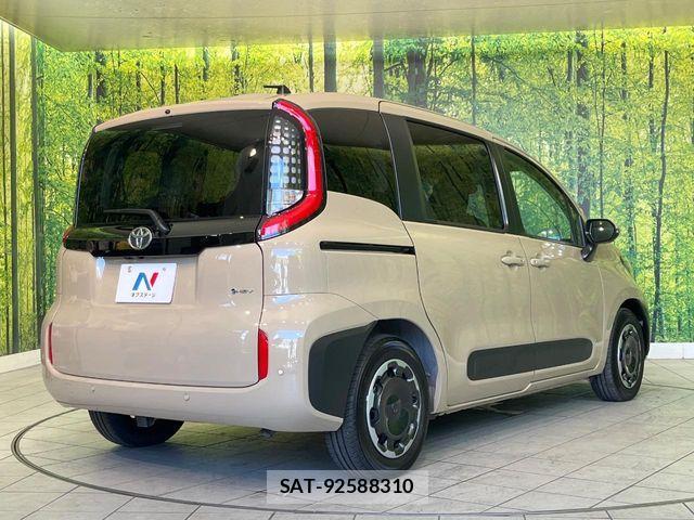 Toyota SIENTA 2026-05 8337866-17