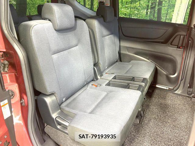 Toyota SIENTA 2015-09 8337892-9