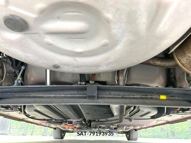 Toyota SIENTA 2015-09 8337892-19