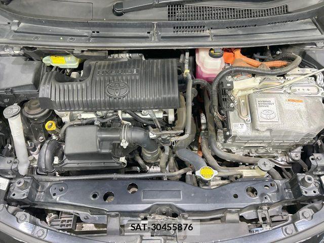 Toyota SIENTA 2015-07 8355607-17