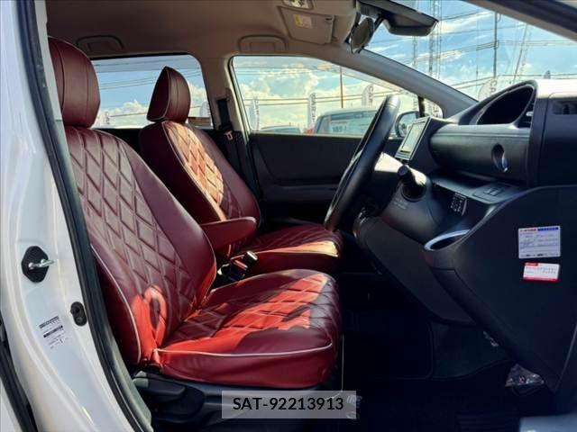 Toyota SIENTA 2021-08 8355604-15