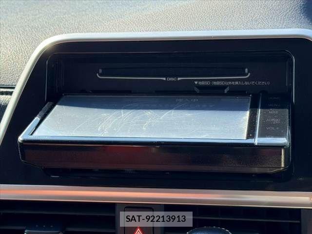 Toyota SIENTA 2021-08 8355604-23