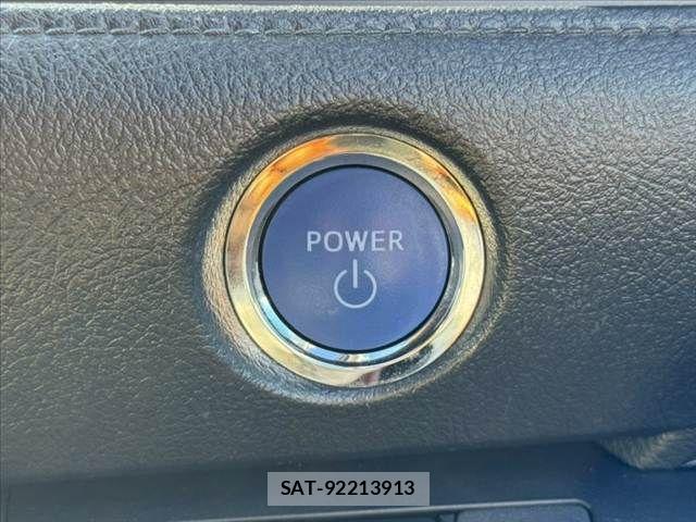Toyota SIENTA 2021-08 8355604-25
