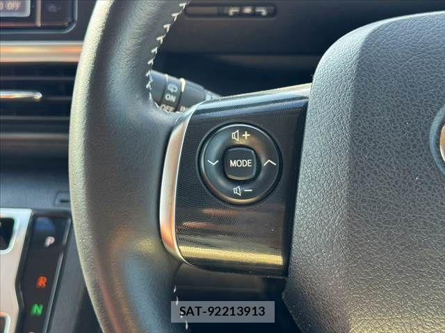 Toyota SIENTA 2021-08 8355604-27
