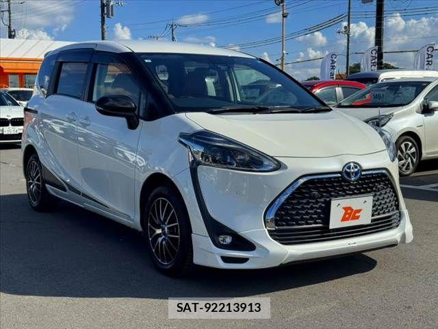 Toyota SIENTA 2021-08 8355604-7