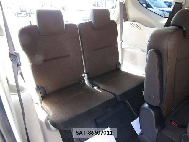 Toyota SIENTA 2016-11 8355605-12