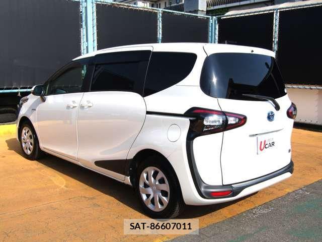 Toyota SIENTA 2016-11 8355605-8