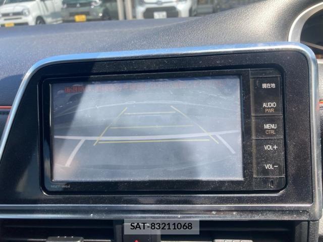 Toyota SIENTA 2016-02 8355608-22