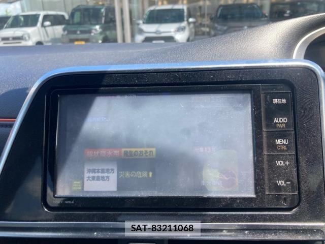 Toyota SIENTA 2016-02 8355608-23