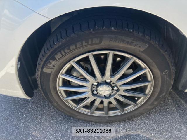 Toyota SIENTA 2016-02 8355608-8