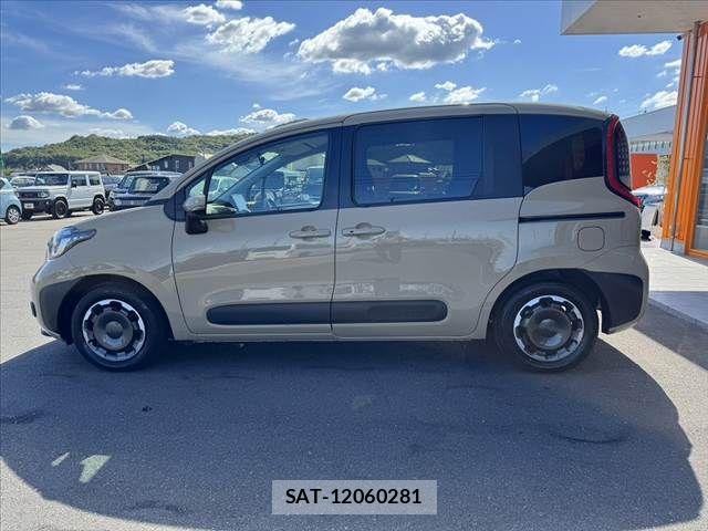 Toyota SIENTA 2023-05 8355603-11