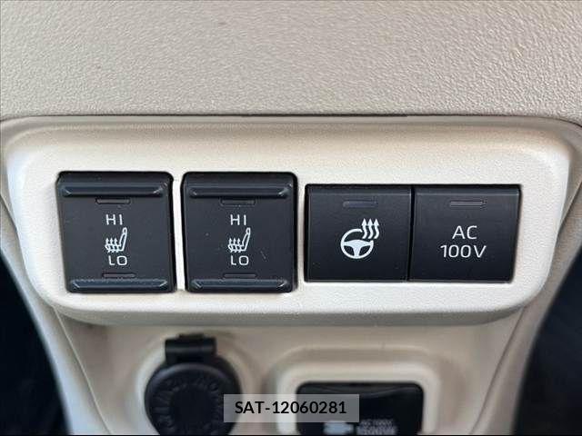 Toyota SIENTA 2023-05 8355603-27
