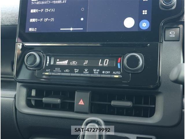 Toyota SIENTA 2026-07 8355601-11