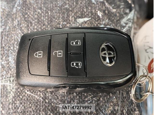 Toyota SIENTA 2026-07 8355601-18