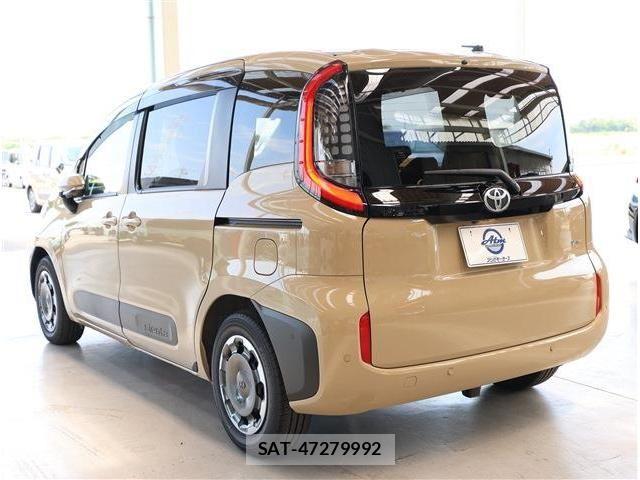 Toyota SIENTA 2026-07 8355601-25