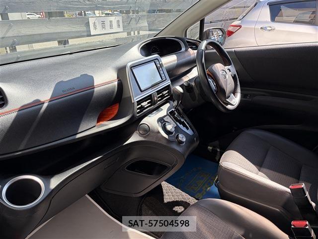 Toyota SIENTA 2018-07 8355606-14