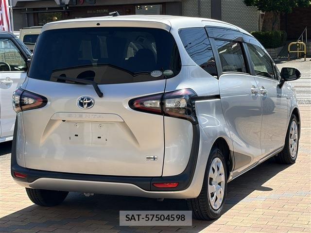Toyota SIENTA 2018-07 8355606-3