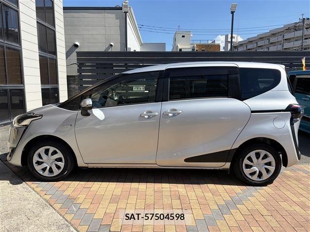 Toyota SIENTA 2018-07 8355606-7