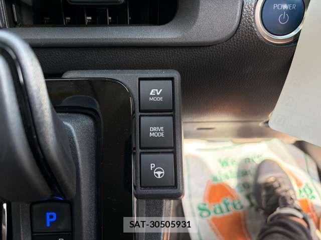 Toyota SIENTA 2023-09 8368710-14