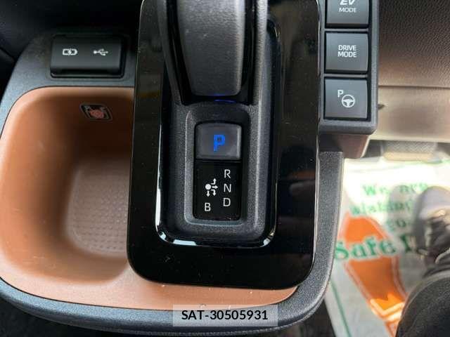 Toyota SIENTA 2023-09 8368710-16