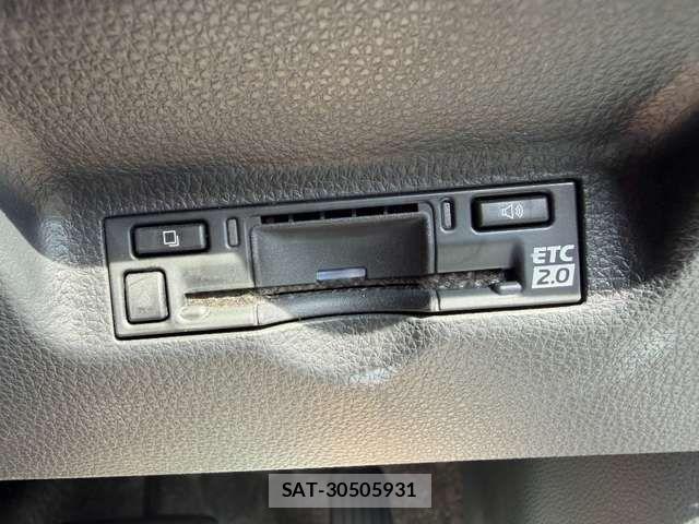 Toyota SIENTA 2023-09 8368710-8