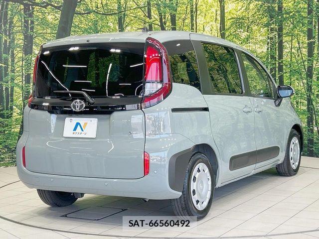 Toyota SIENTA 2024-09 8368714-16