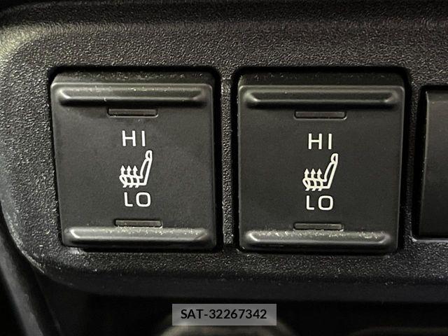 Toyota SIENTA 2024-08 8368707-6