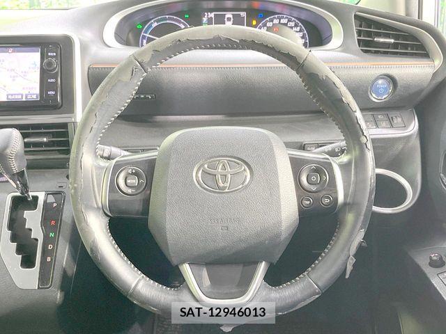 Toyota SIENTA 2016-01 8368721-11