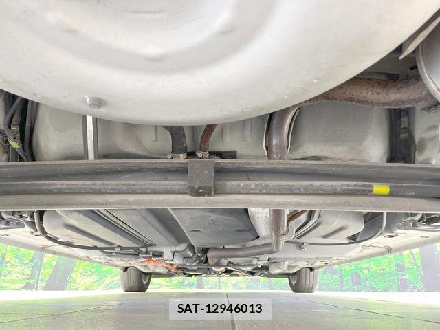 Toyota SIENTA 2016-01 8368721-19