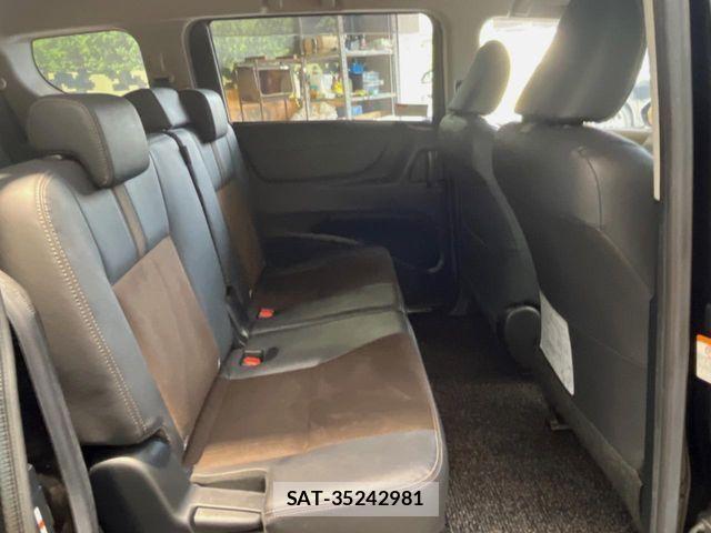Toyota SIENTA 2019-09 8368716-7