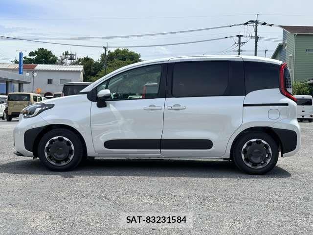 Toyota SIENTA 2026-08 8368705-10