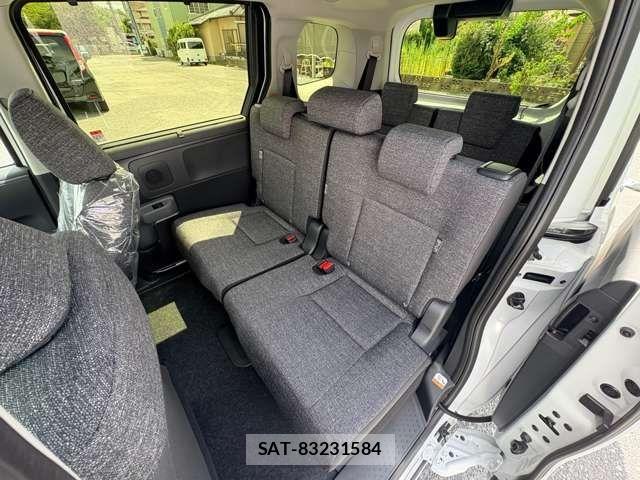 Toyota SIENTA 2026-08 8368705-28