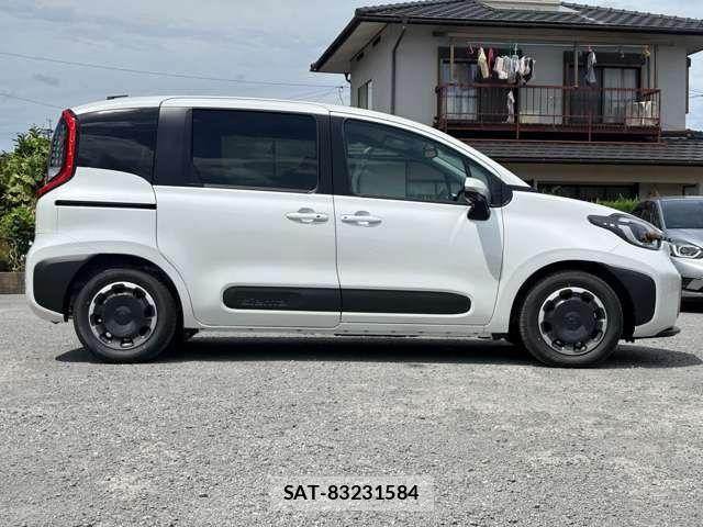 Toyota SIENTA 2026-08 8368705-6