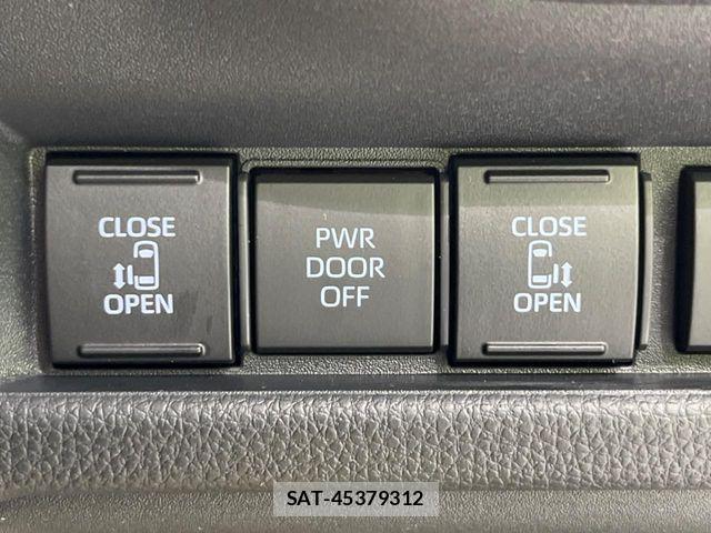 Toyota SIENTA 2026-06 8368701-2