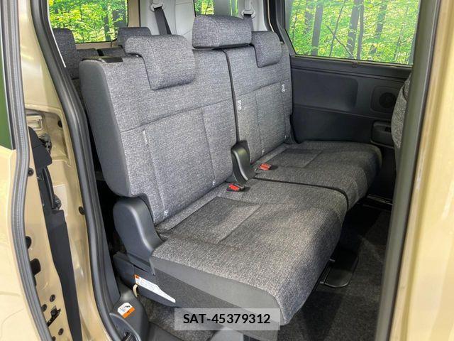 Toyota SIENTA 2026-06 8368701-8
