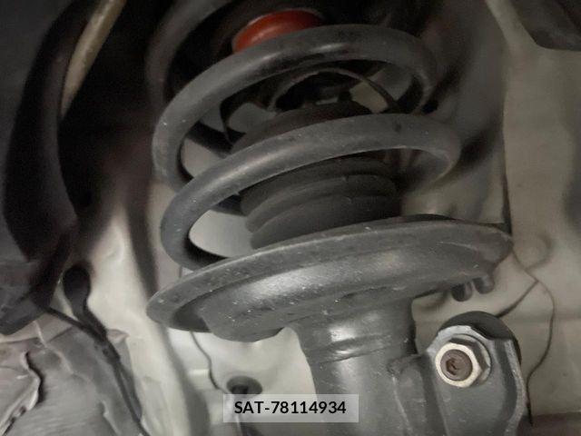 Toyota SIENTA 2015-11 8368718-19