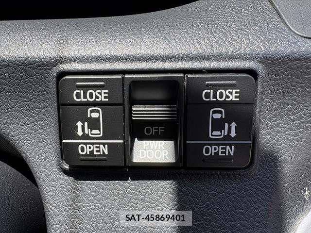 Toyota SIENTA 2016-11 8368723-28
