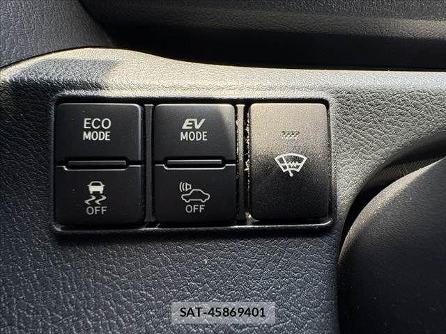 Toyota SIENTA 2016-11 8368723-5