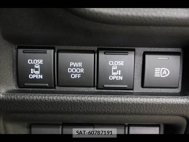 Toyota SIENTA 2023-01 8368712-4