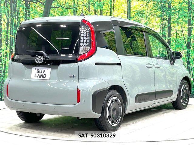 Toyota SIENTA 2023-07 8368711-17
