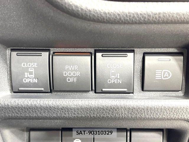 Toyota SIENTA 2023-07 8368711-7