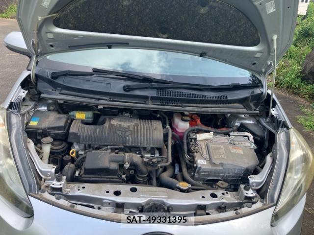 Toyota SIENTA 2016-02 8368724-14