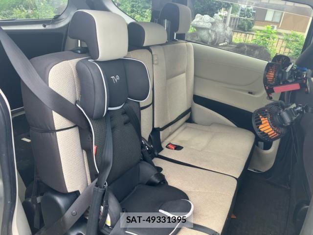 Toyota SIENTA 2016-02 8368724-16