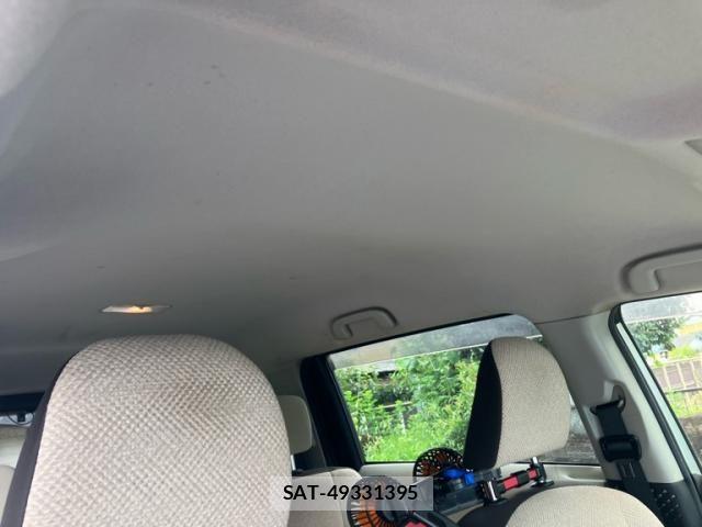Toyota SIENTA 2016-02 8368724-17