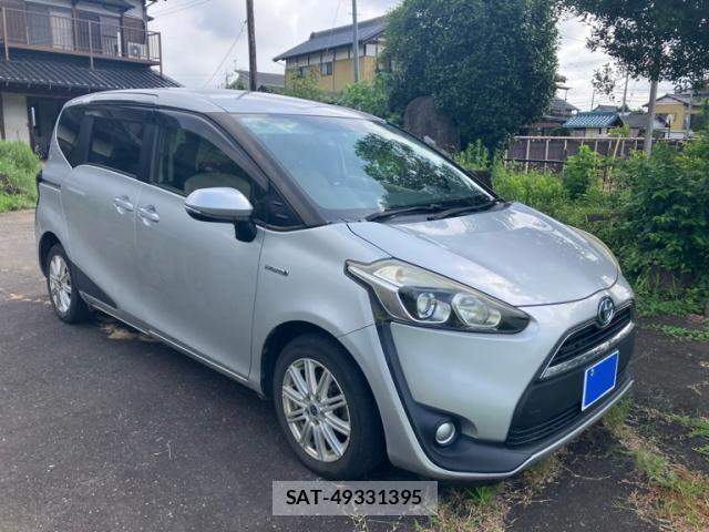 Toyota SIENTA 2016-02 8368724-1
